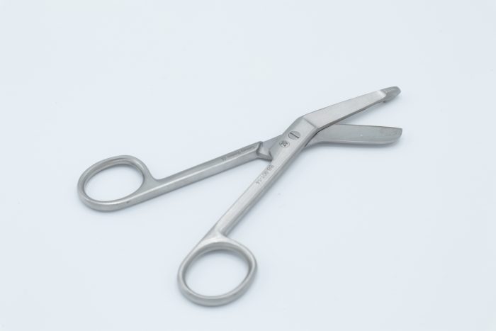 قیچی بانداژ