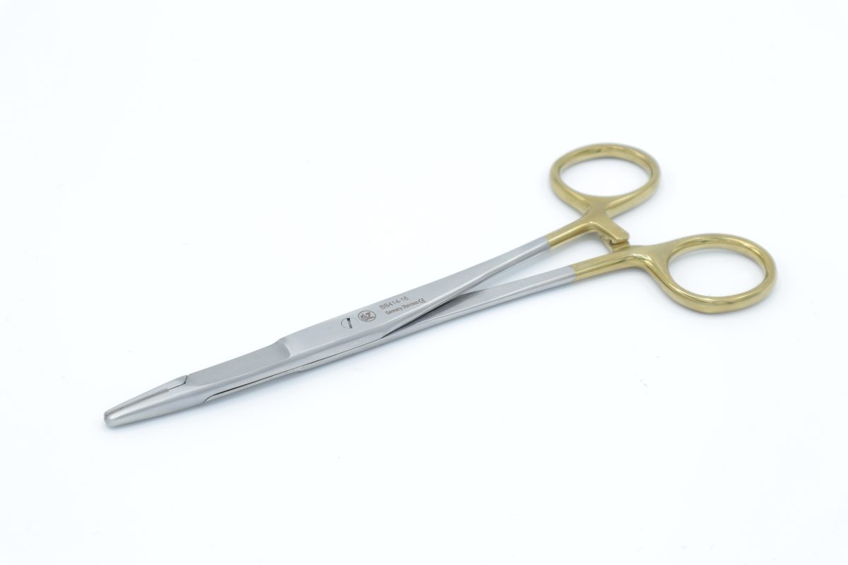 سوزنگیر قیچی 17 سانتی دسته طلایی