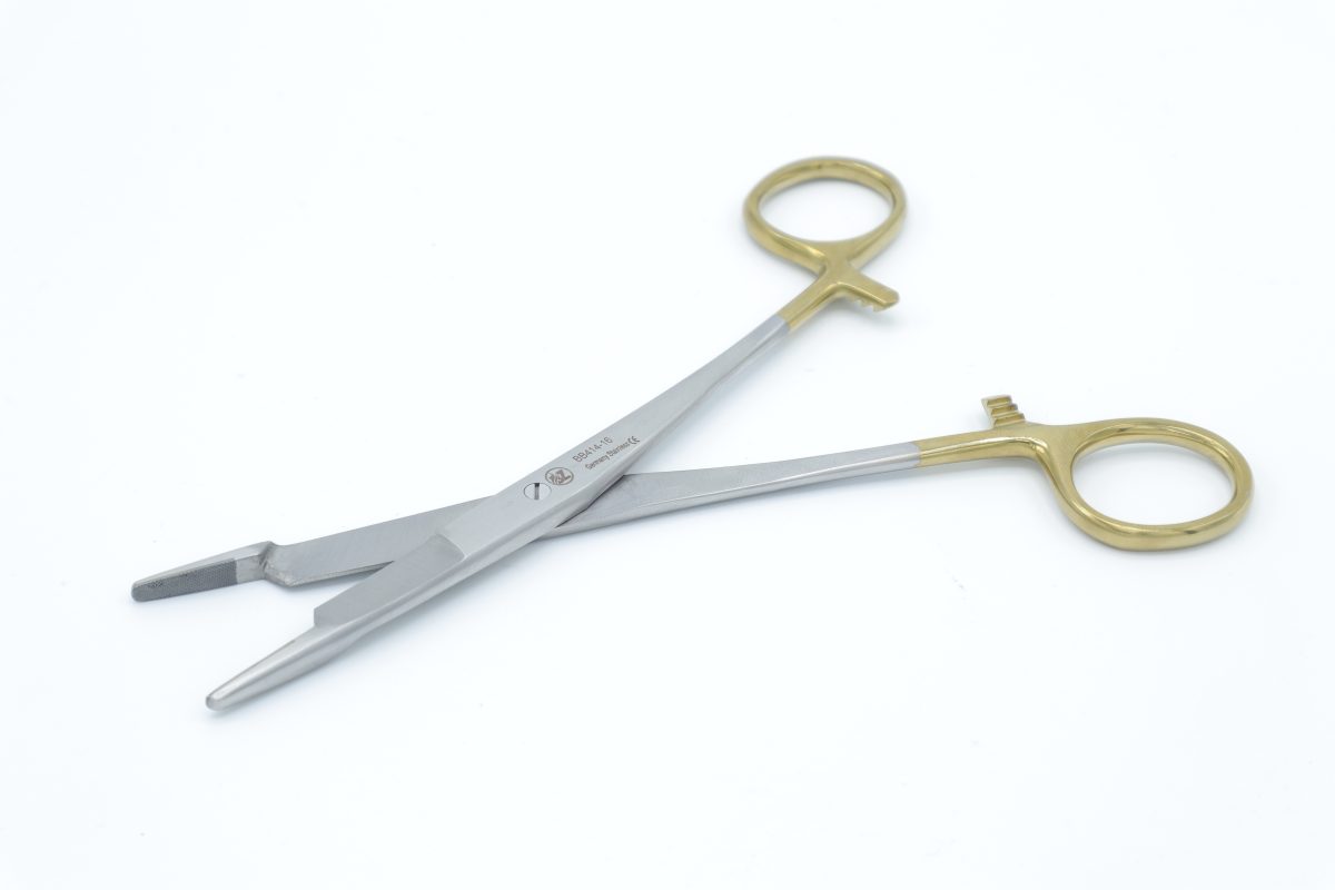 سوزنگیر قیچی 17 سانتی دسته طلایی